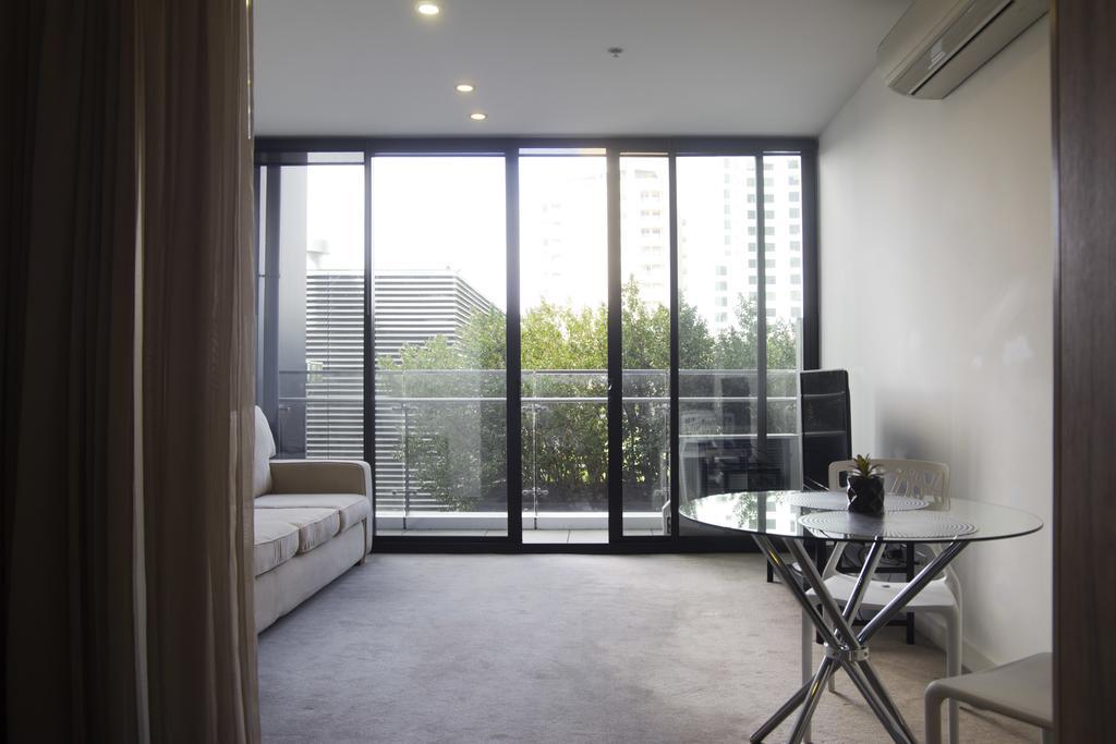Amazing Accommodations: Vogue Melbourne Exterior photo