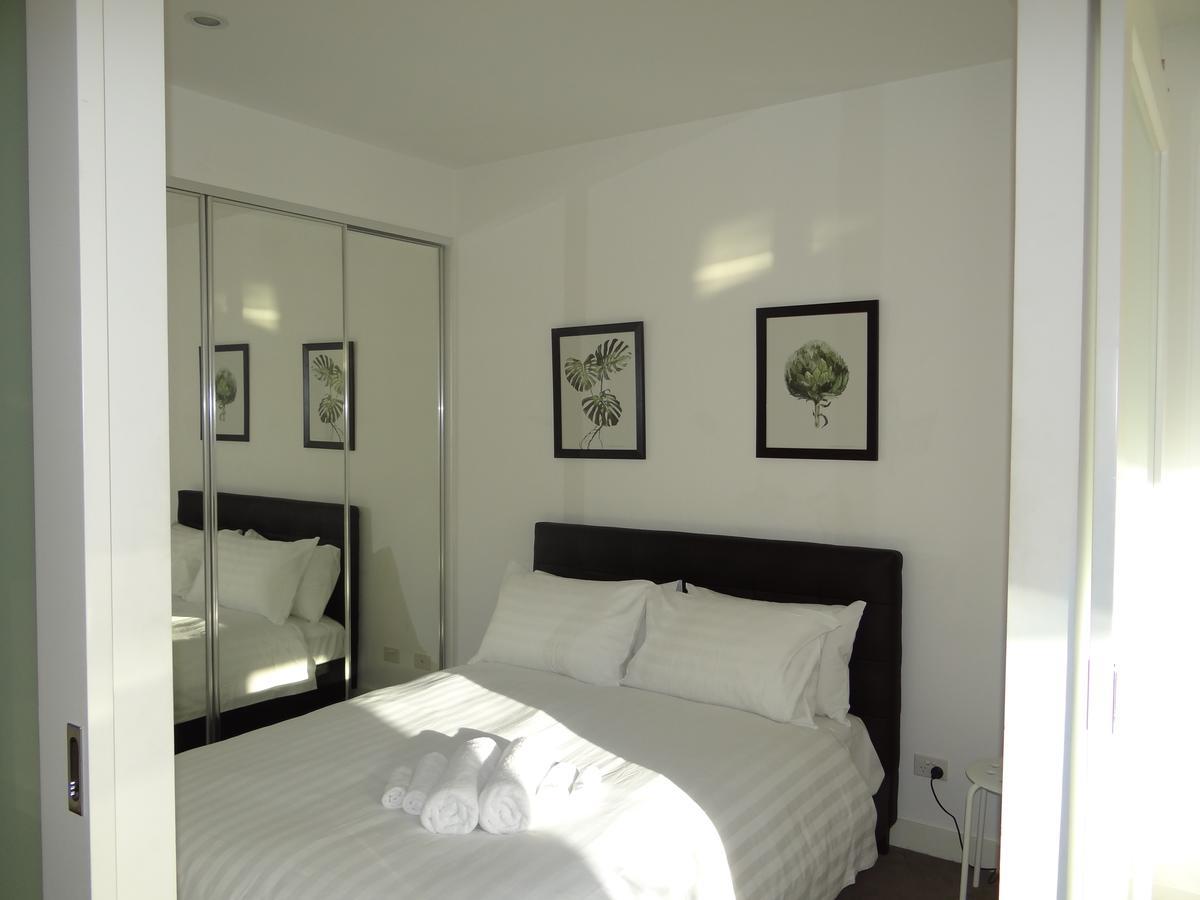 Amazing Accommodations: Vogue Melbourne Exterior photo